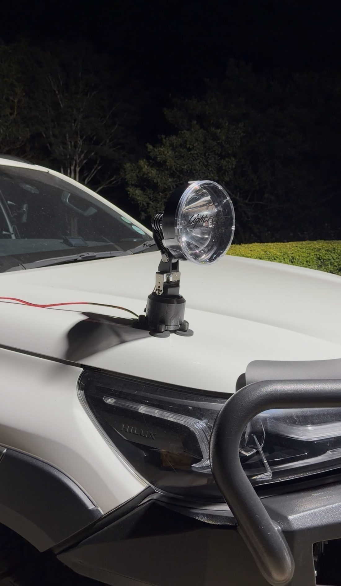 Knox spotlight gimbal mounted on bonnet